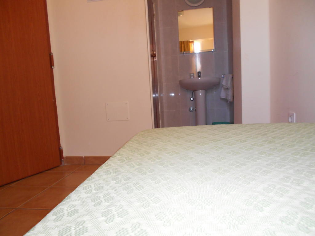 Pension Mova Santa Cruz de Tenerife Ruang foto