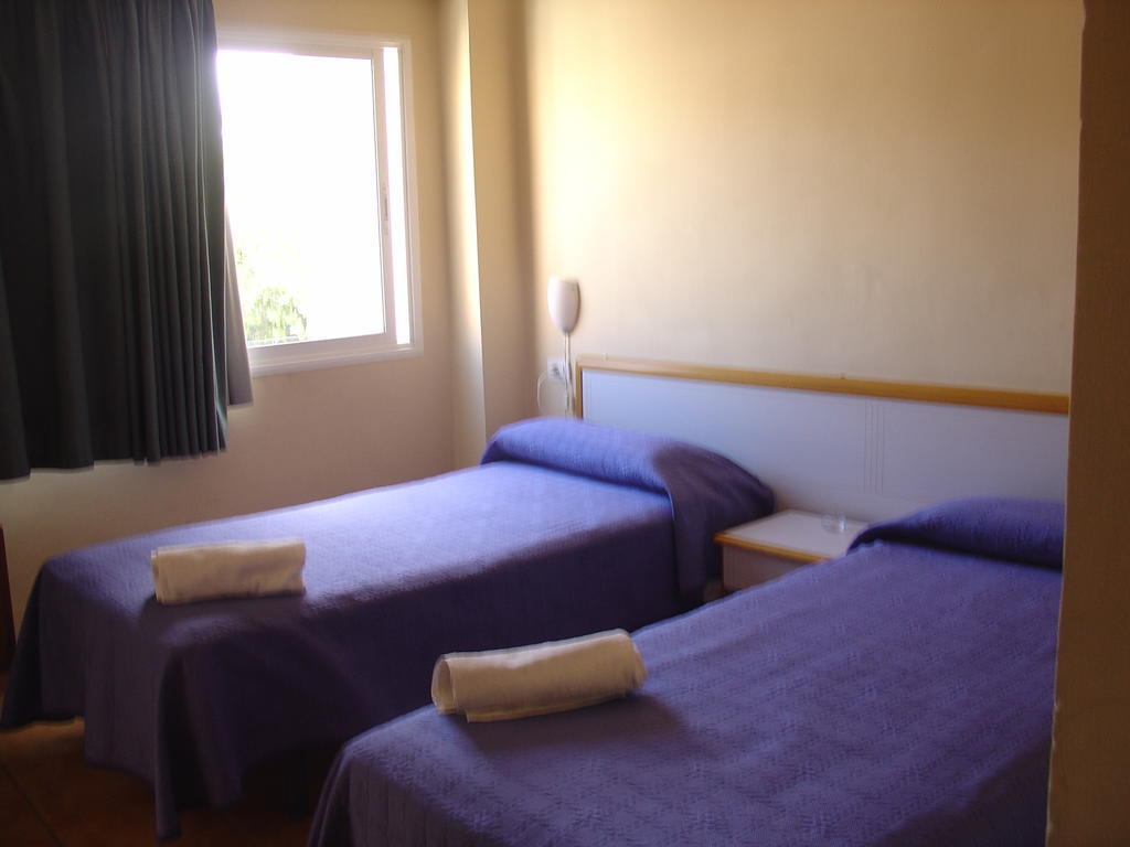 Pension Mova Santa Cruz de Tenerife Ruang foto